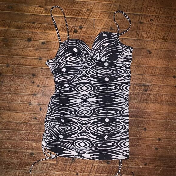 Spanx Sara Blaklwy black & white tie side slimming tankini top - Picture 1 of 3
